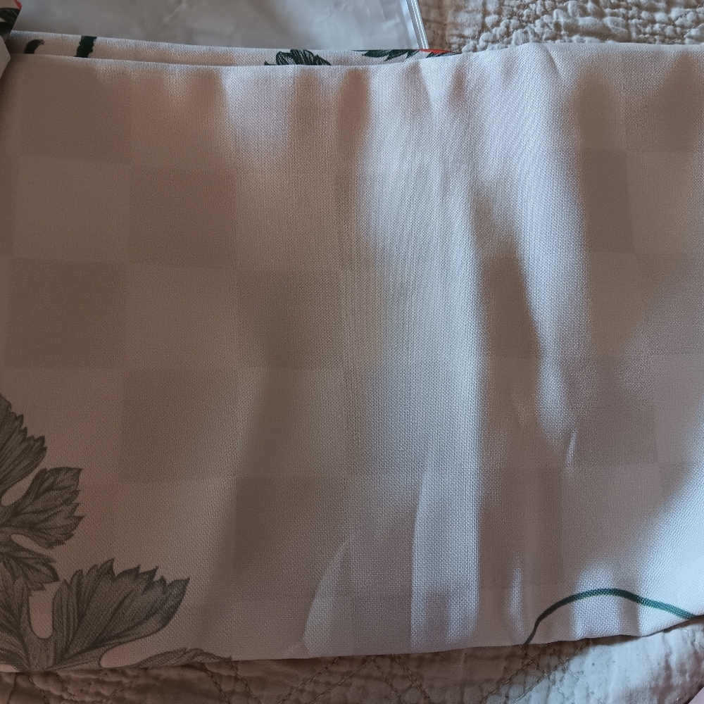 Fall Tablecloth - Picture 4 of 6